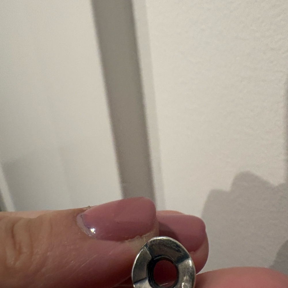 PANDORA LEAF CHARM - Picture 6 of 6
